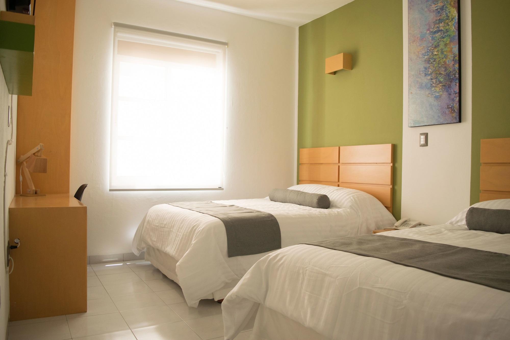 Hotel Mexico Inn Express Саламанка Экстерьер фото