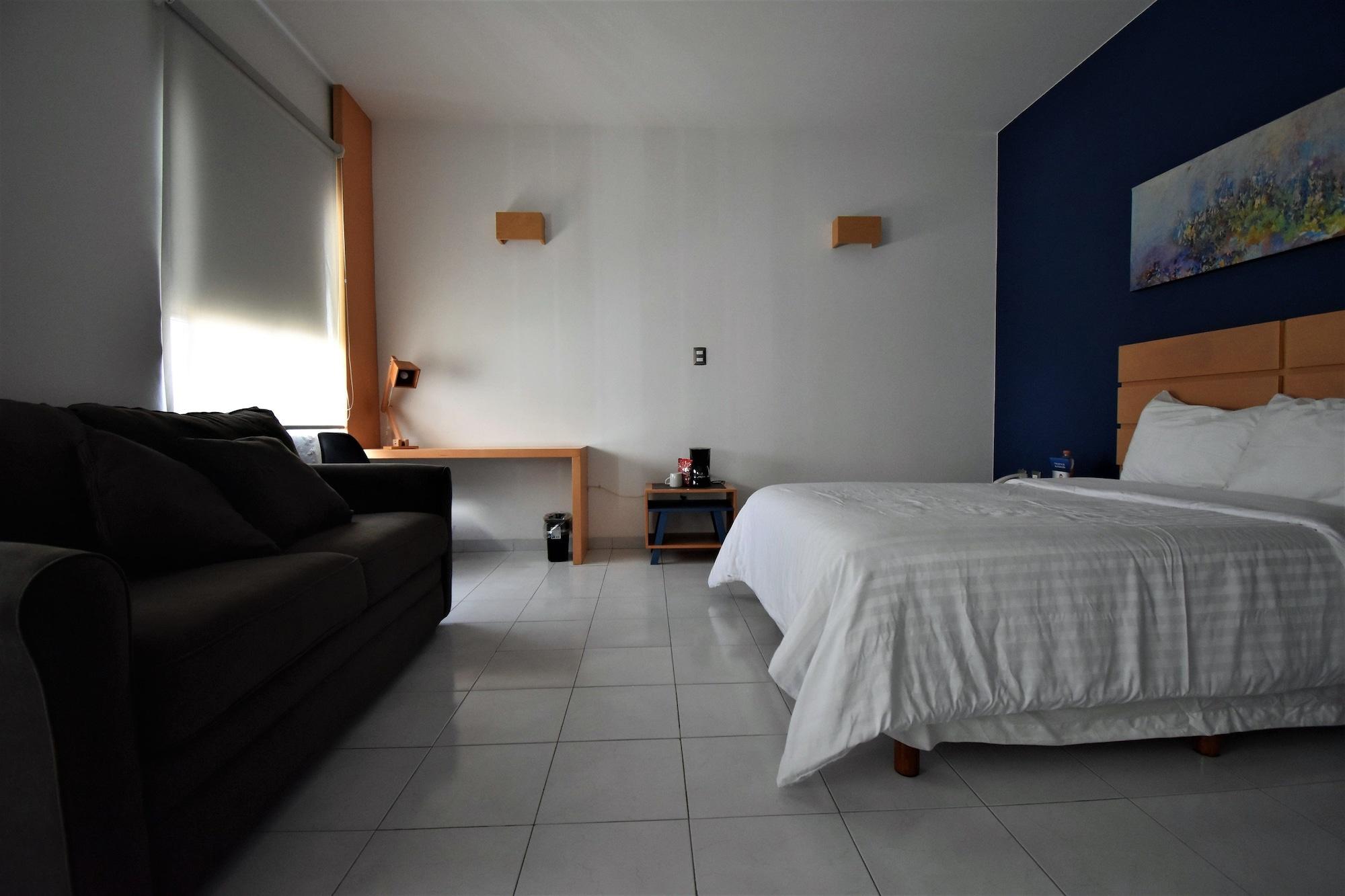 Hotel Mexico Inn Express Саламанка Экстерьер фото