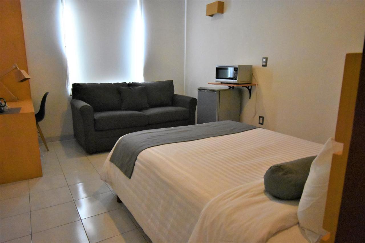 Hotel Mexico Inn Express Саламанка Экстерьер фото