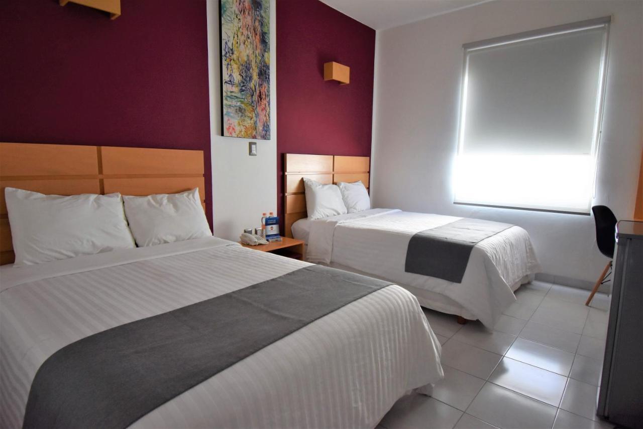 Hotel Mexico Inn Express Саламанка Экстерьер фото